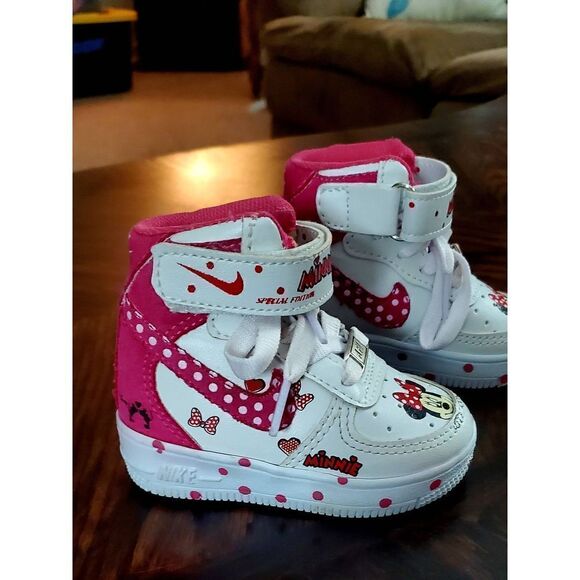 COLLECTIBLE SPECIAL EDITION MINNIE MOUSE NIKE AIR FORCE 1'S HIGH TOPS - Picture 2 of 10